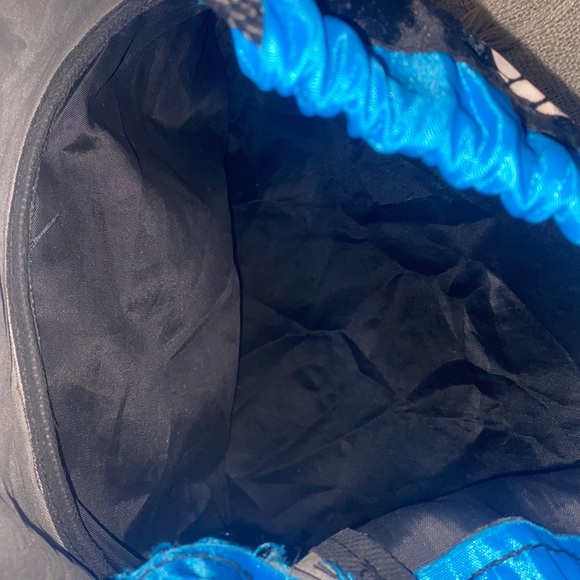 BUCKLE Y2K drawstring backpack! - Picture 7 of 11